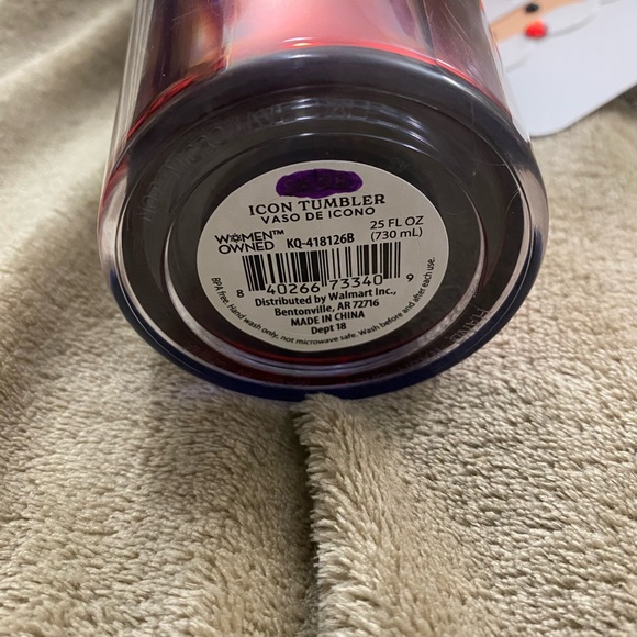 Santa’s Buckle Design 25oz Plastic 8” Tumbler - Picture 4 of 12